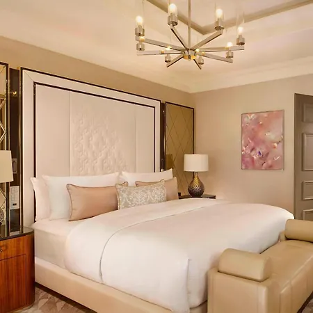 The Ritz-carlton, 5*