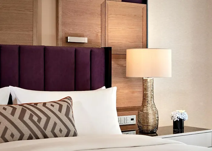 Otel The Ritz-carlton, 5*