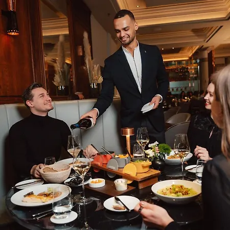 The Ritz-carlton, Hotel Berlin