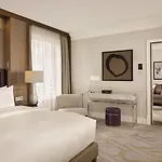 The Ritz-carlton,