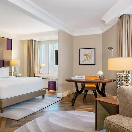 The Ritz-carlton, Berlín