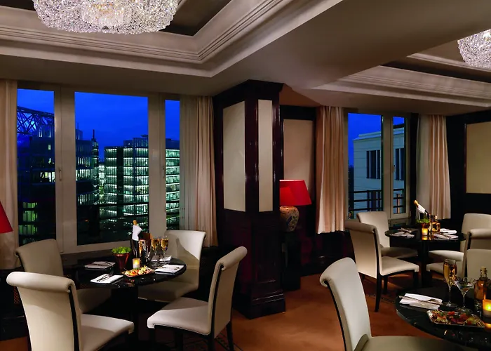 The Ritz-carlton, Hotel