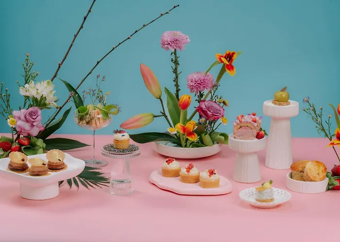 The Ritz-carlton, Otel 5*