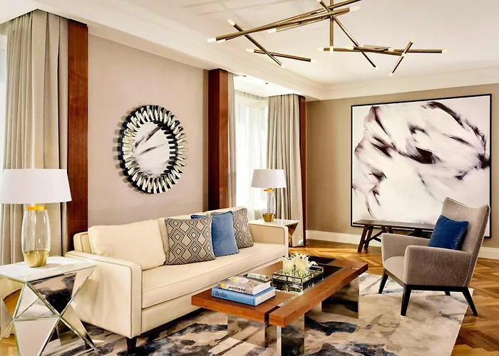 The Ritz-carlton, Hotel 5*