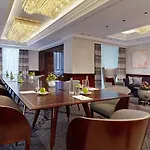 The Ritz-carlton, Hotel